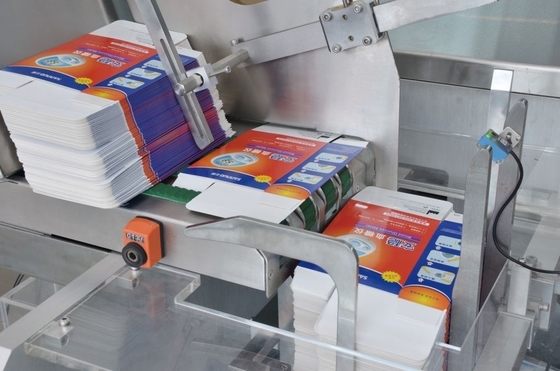 120pcs/Min薬剤のカートンに入れる機械4折目の管カートンに入れる機械