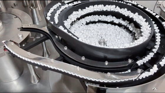 事前に入力されたスポイトの詰物および差し込む機械