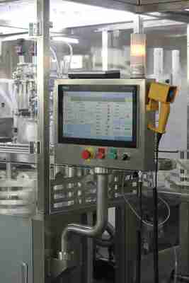 滅菌製造用高速自動RTUプレフィルドシリンジ充填機