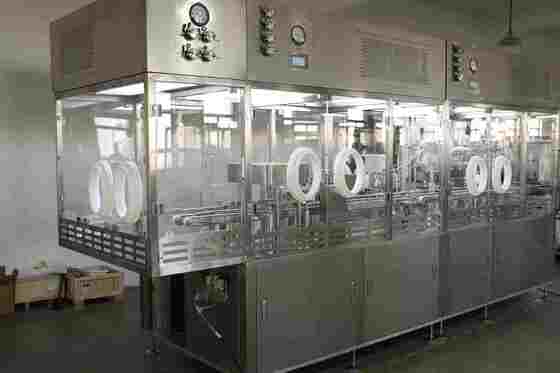 自動自動シリンジ充填機とヒアルロン酸充填機