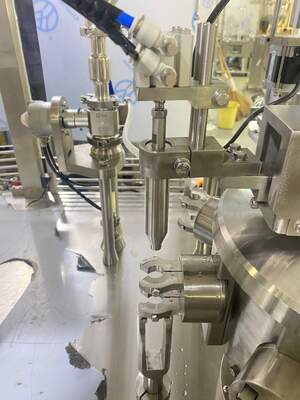 獣医用シリンジ充填機