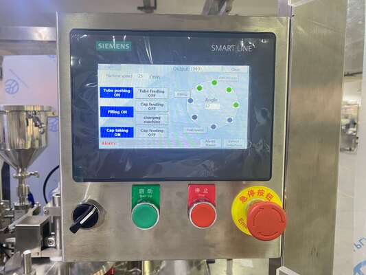 動物用栄養剤シリンジ充填機
