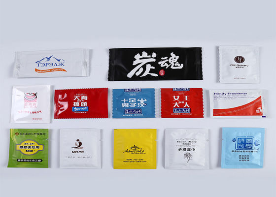 アルコール パッドの消毒の自動ぬれたワイプのパッキング機械